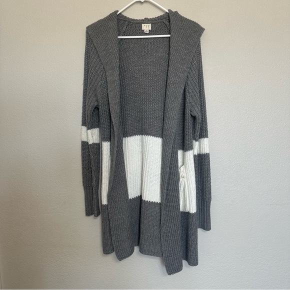 a new day Tops - Gray and White Hooded Cardigan Sweater A New Day Size Large